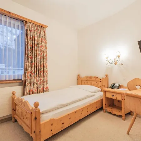 هوتل كورفاتسك