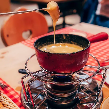 هوتل كورفاتسك فندق