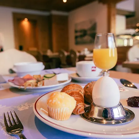 Hotel Corvatsch Отель Санкт-Мориц