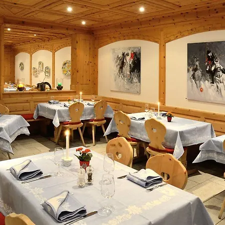 Hotel Corvatsch - Web Check-in 3*