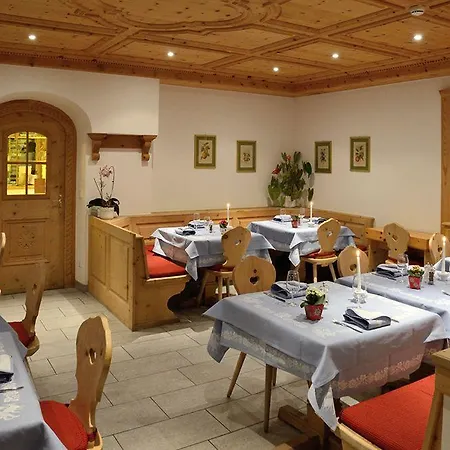 Hotel Corvatsch - Web Check-in
